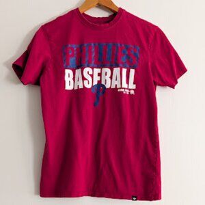 47 Red Philadelphia Phillies T-Shirt Size S